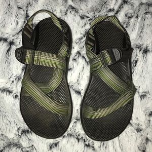mens chacos